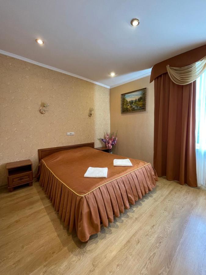Gusarskiy Hotel And Apartment Kyjev Exteriér fotografie