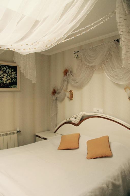 Gusarskiy Hotel And Apartment Kyjev Exteriér fotografie